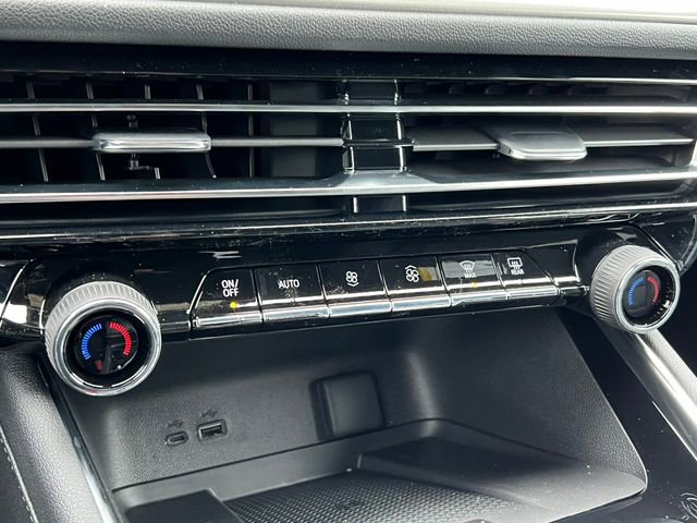 New 2026 Chevrolet Traverse LT w/ LPO, Floor Liner Package image 25