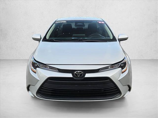 Used 2025 Toyota Corolla LE FWD image 2