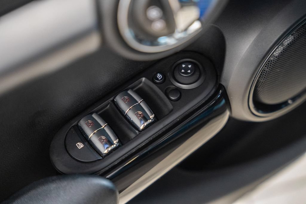 Used 2022 MINI Cooper S w/ Premium Package FWD image 41
