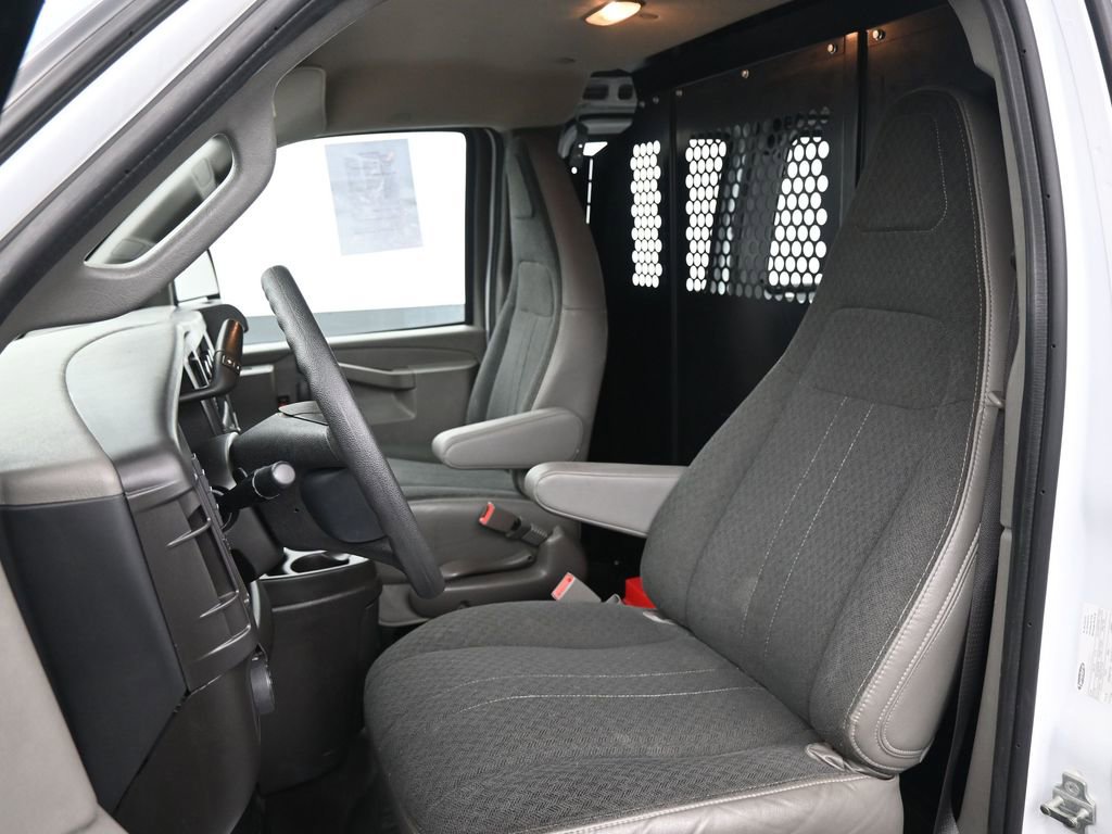 Used 2024 Chevrolet Express 2500 w/ Driver Convenience Package image 20