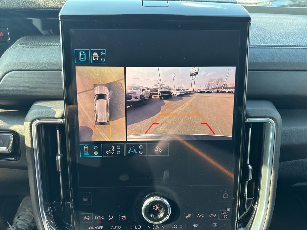 Used 2025 GMC Yukon Denali image 22