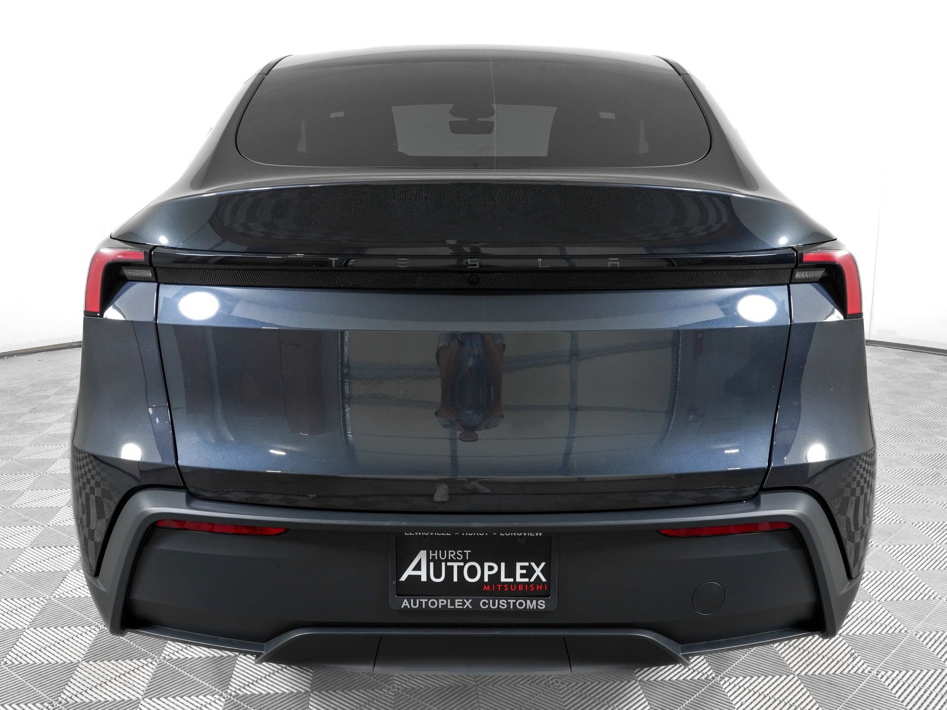 Used 2026 Tesla Model Y 2WD image 5