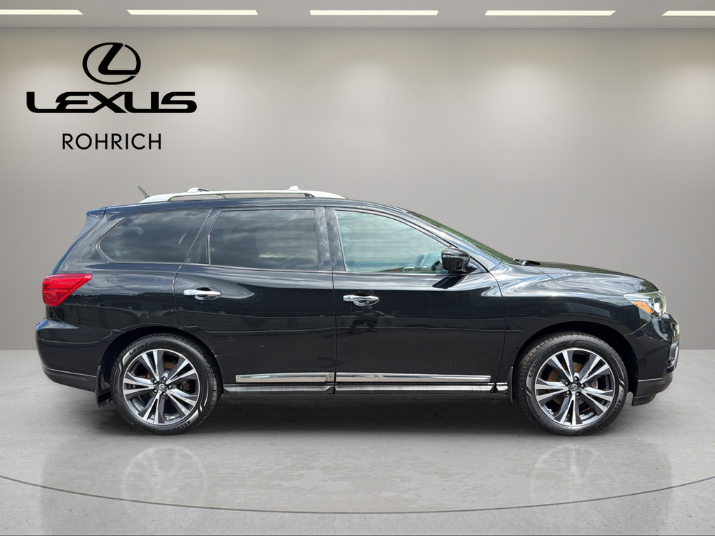 Used 2017 Nissan Pathfinder Platinum AWD/4WD image 5