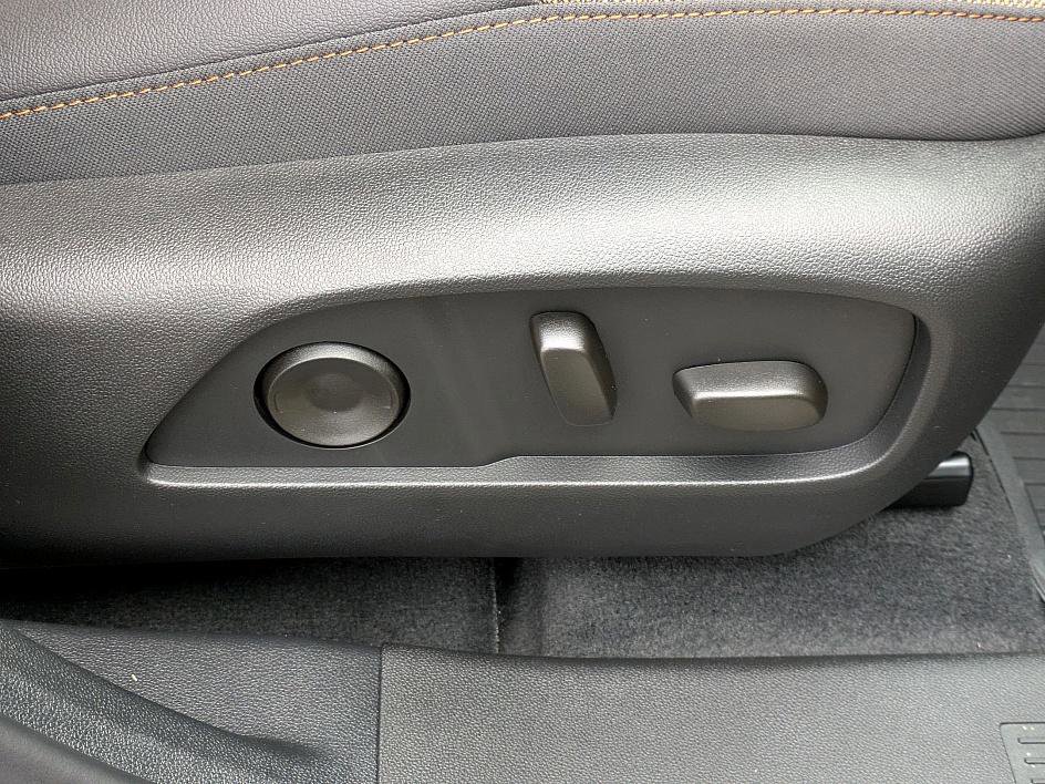 New 2026 Chevrolet Equinox ACTIV w/ Convenience Package III image 35