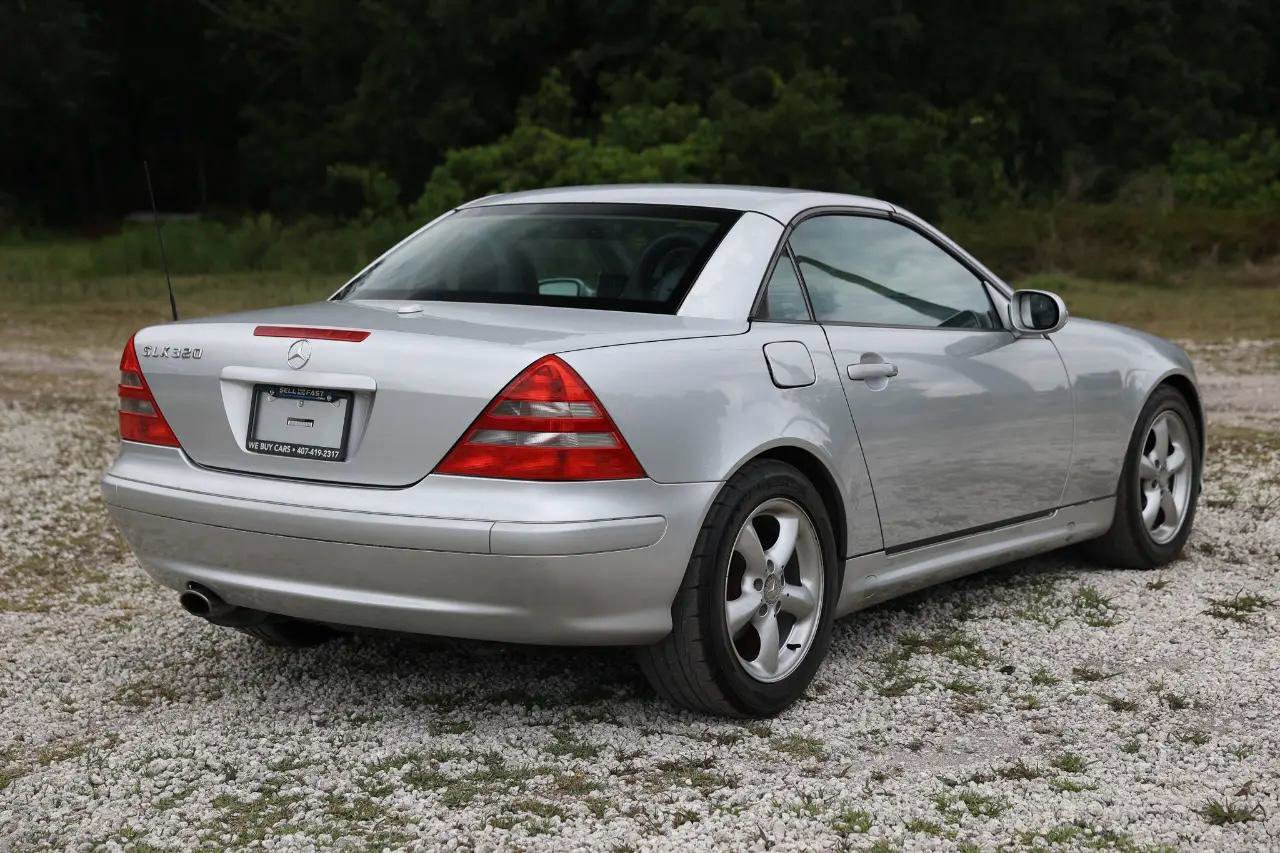 Used 2001 Mercedes-Benz SLK 320 image 11