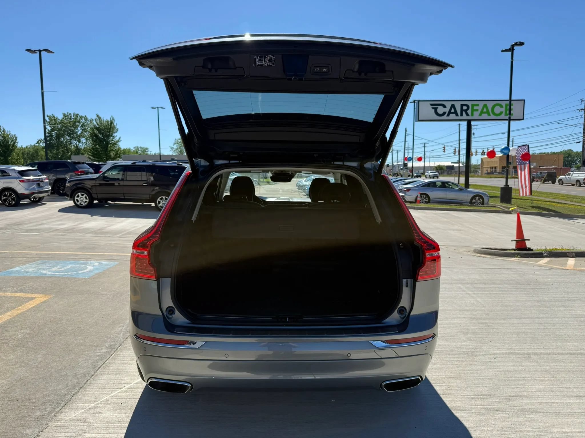 Used 2019 Volvo XC60 T6 Inscription w/ Protection Package Premier AWD/4WD image 12