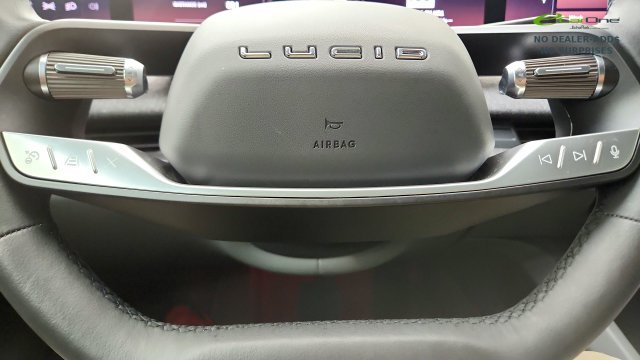 Used 2025 Lucid Air Pure RWD image 53