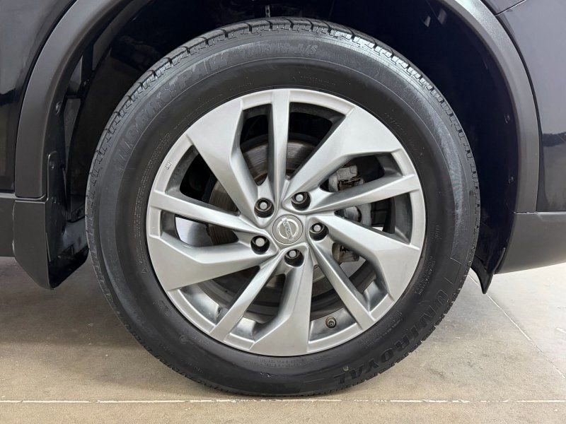 Used 2015 Nissan Rogue SL w/ SL Premium Package AWD/4WD image 12