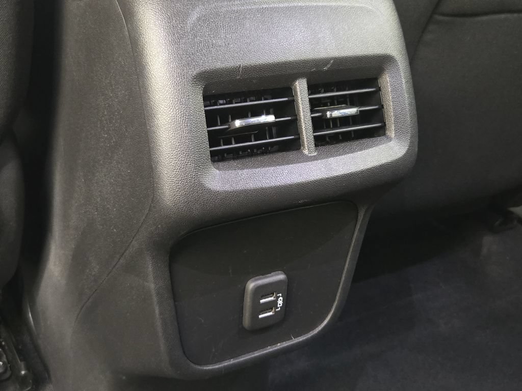 Used 2022 Chevrolet Equinox LS w/ LS Convenience Package FWD image 32