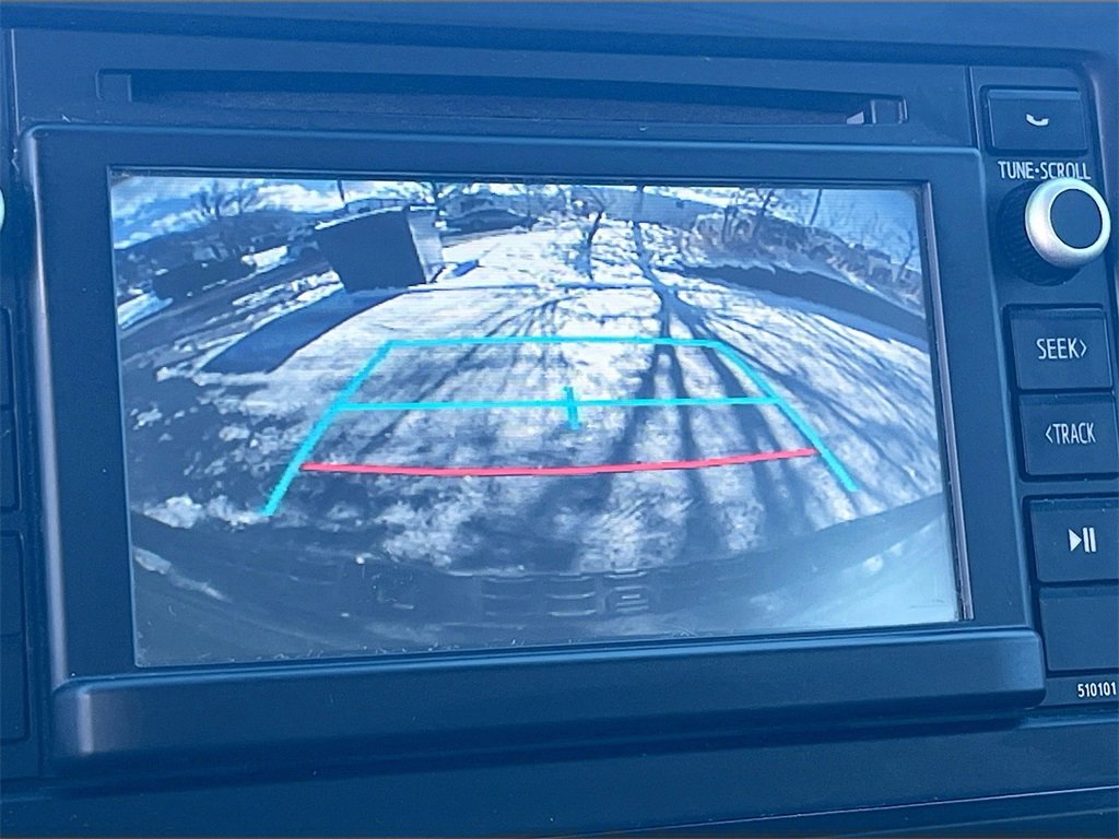 Used 2018 Toyota Tacoma SR image 13