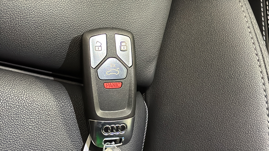 Used 2025 Audi Q5 e Premium Plus w/ Premium Plus Package AWD/4WD image 21