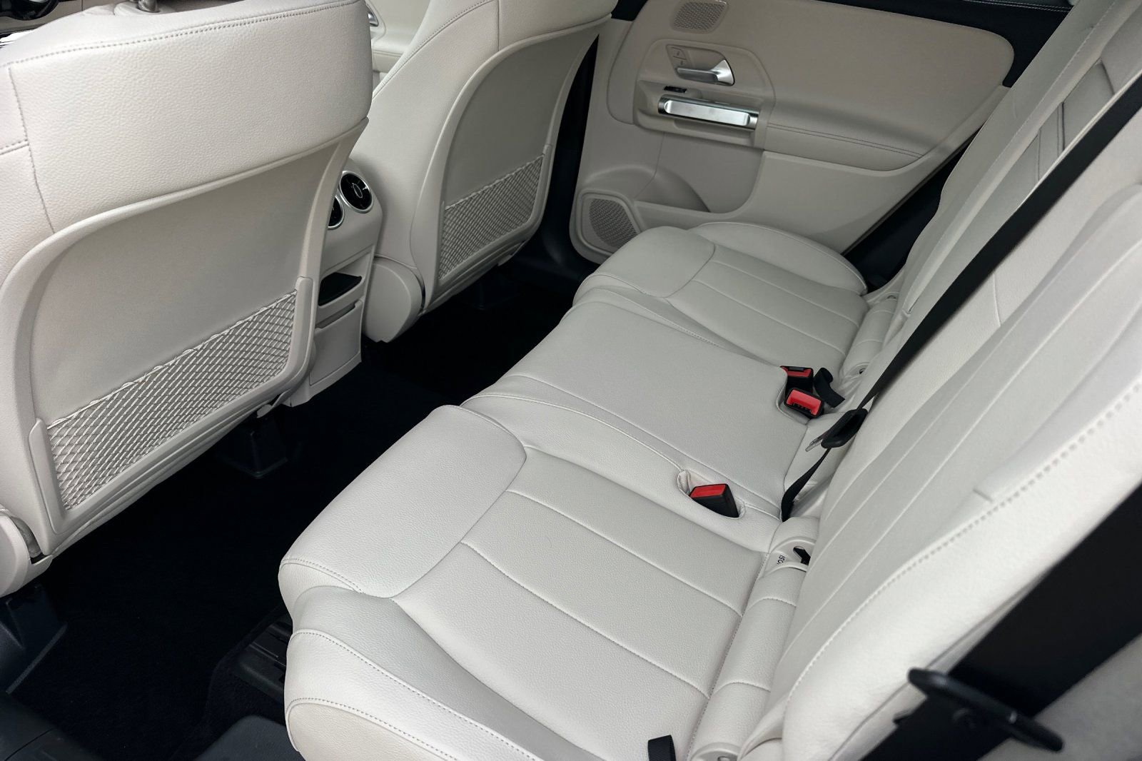 New 2026 Mercedes-Benz GLB 250 image 10