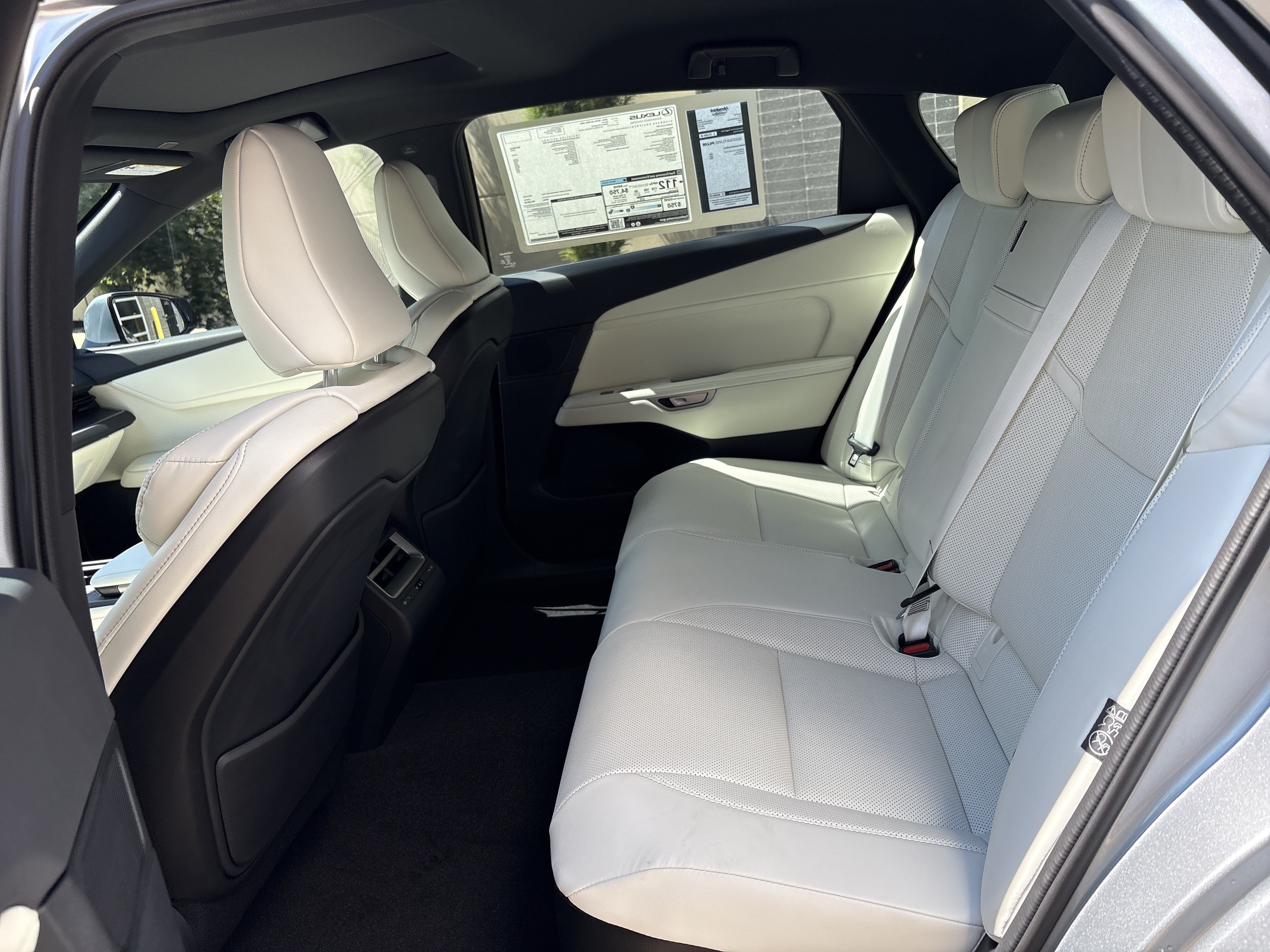 New 2026 Lexus ES 500e w/ Convenience Package AWD/4WD image 32