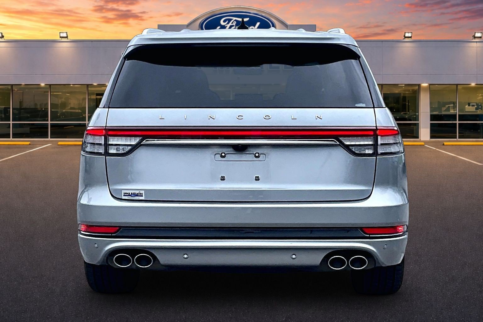 Used 2023 Lincoln Aviator Grand Touring w/ Equipment Group 301A AWD/4WD image 4