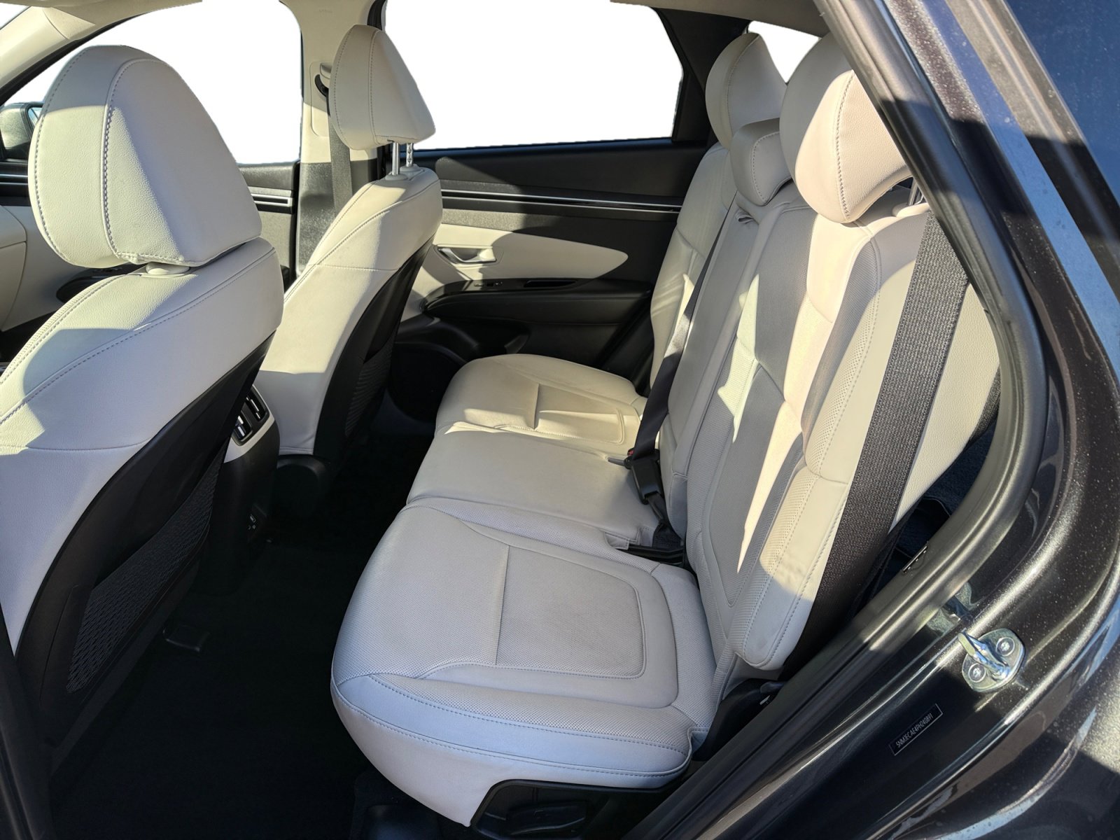 Used 2023 Hyundai Tucson Limited image 16