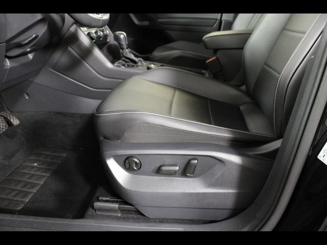 Used 2021 Volkswagen Tiguan SEL AWD/4WD image 21