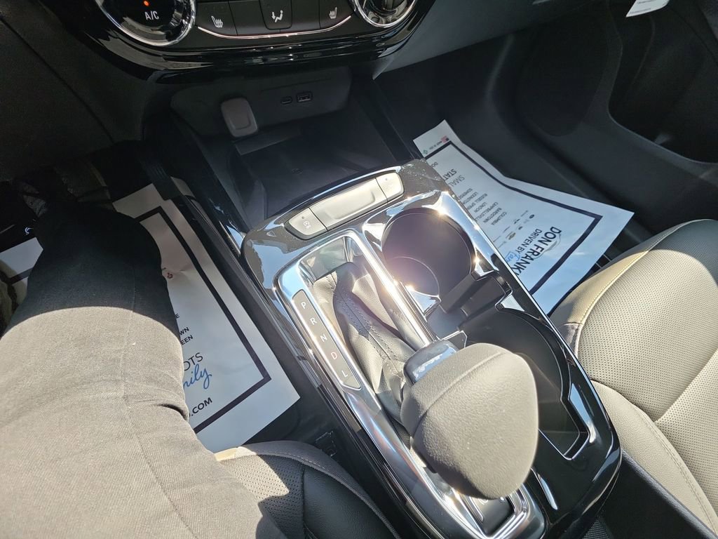 New 2026 Chevrolet Trax ACTIV w/ Sunroof Package FWD image 19