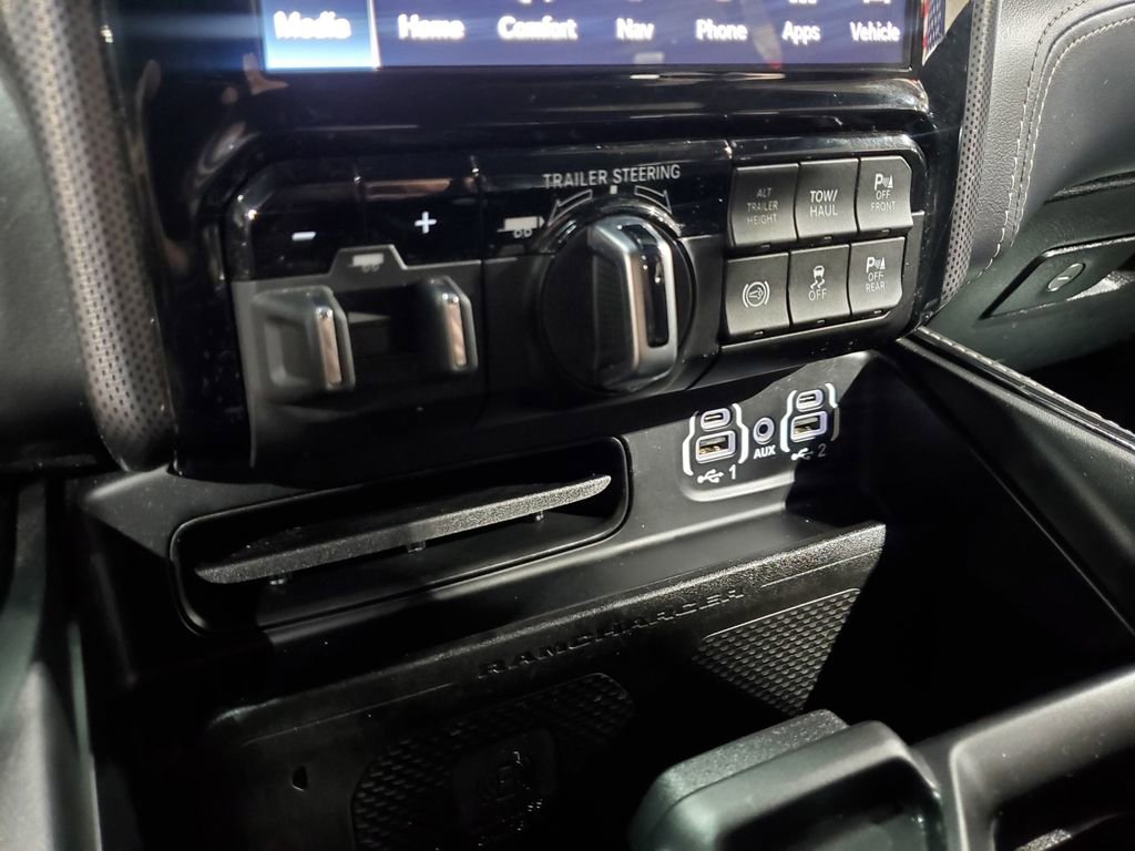 Used 2023 RAM 2500 Limited image 35