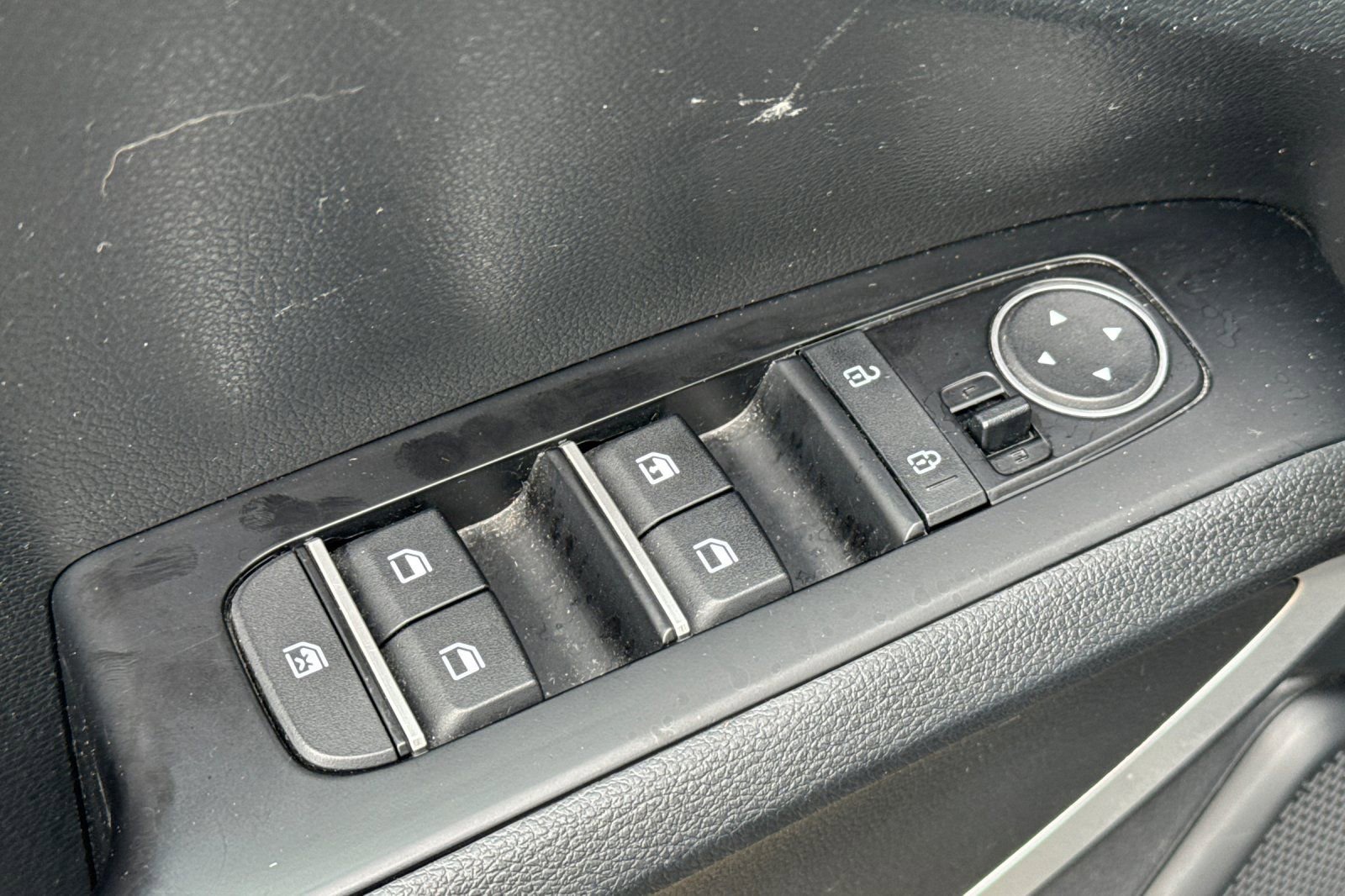 Used 2023 Kia Soul LX w/ Option Group 015 FWD image 12
