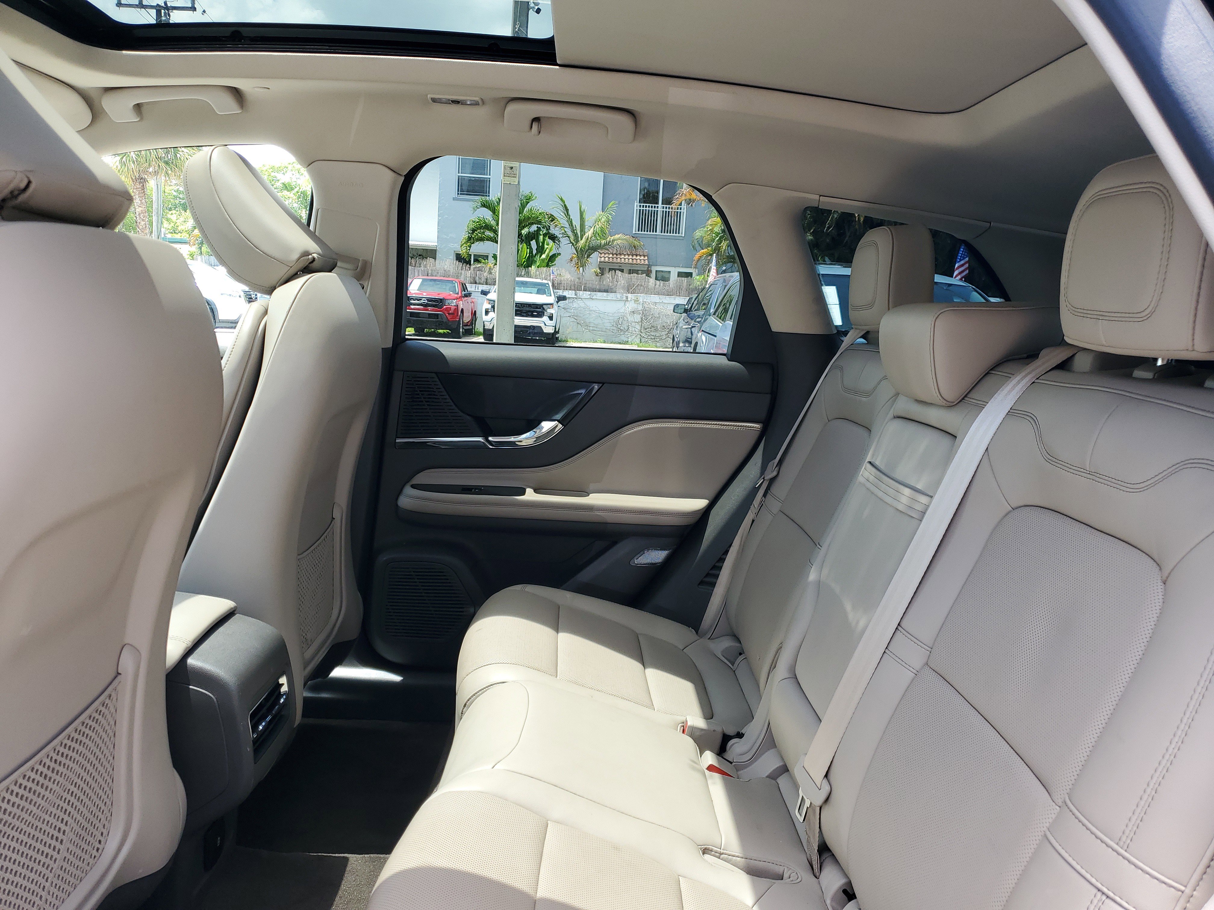 Used 2022 Lincoln Corsair Grand Touring image 11