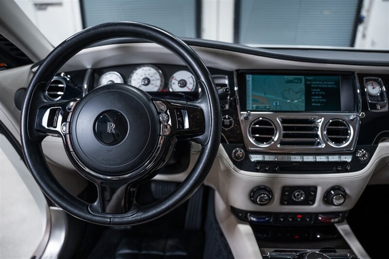 Used 2016 Rolls-Royce Wraith RWD image 45
