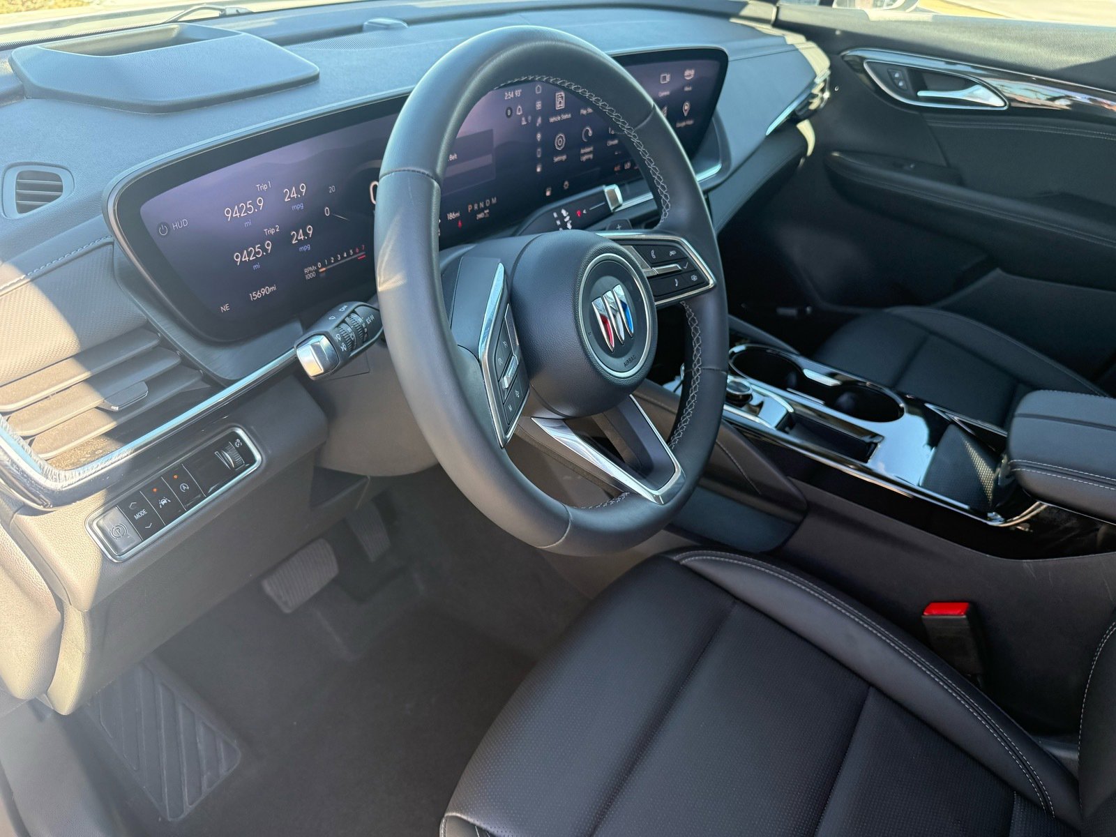 Used 2025 Buick Envision Preferred image 14