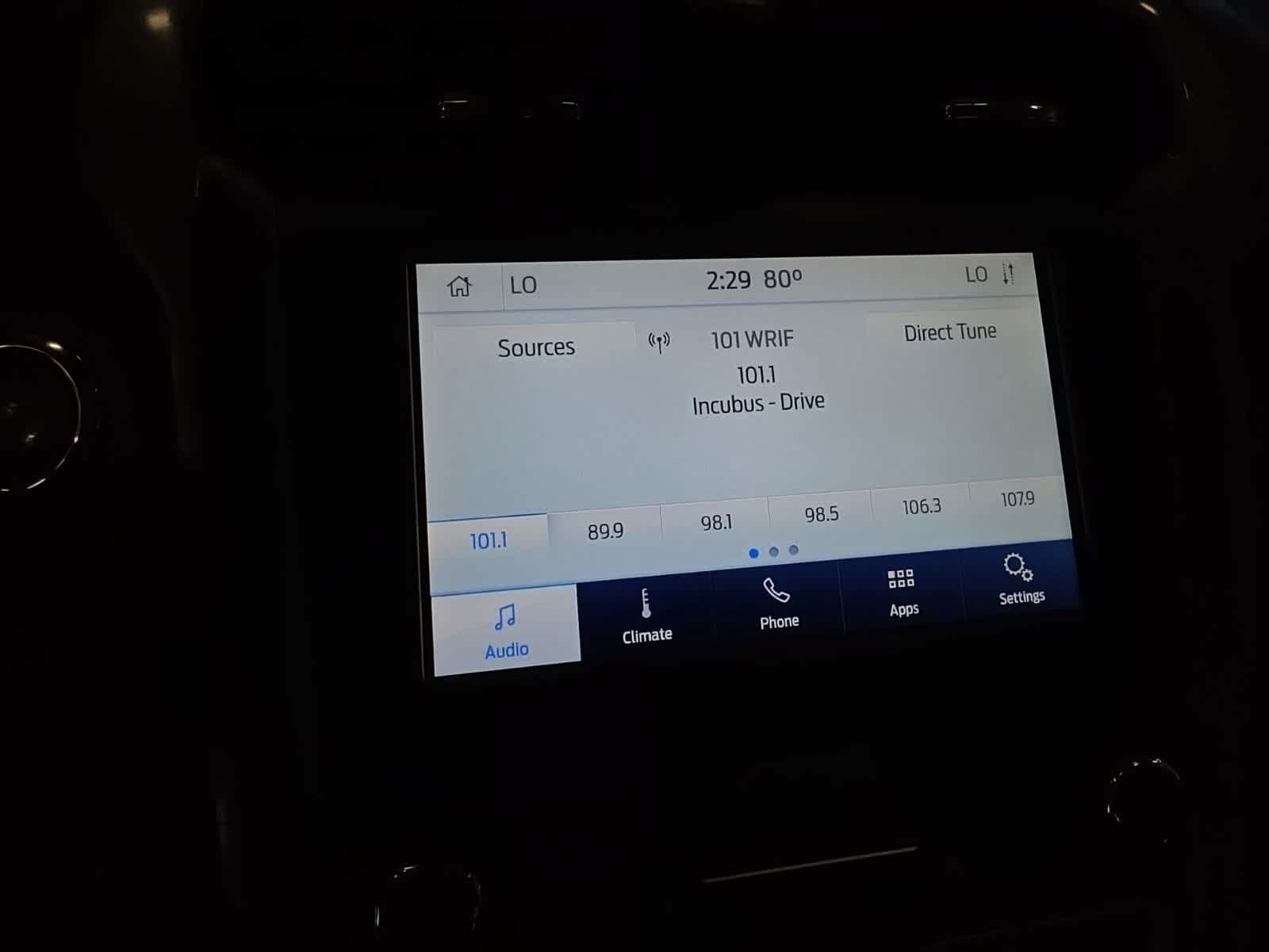 Used 2020 Ford Fusion SE FWD image 28