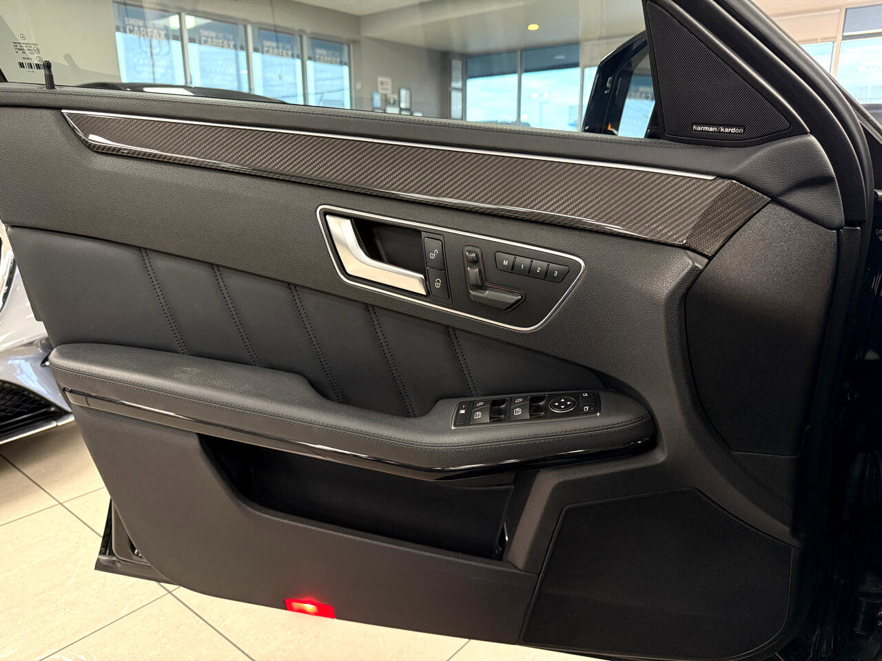 Used 2013 Mercedes-Benz E 63 AMG Sedan w/ AMG Performance Pkg image 9