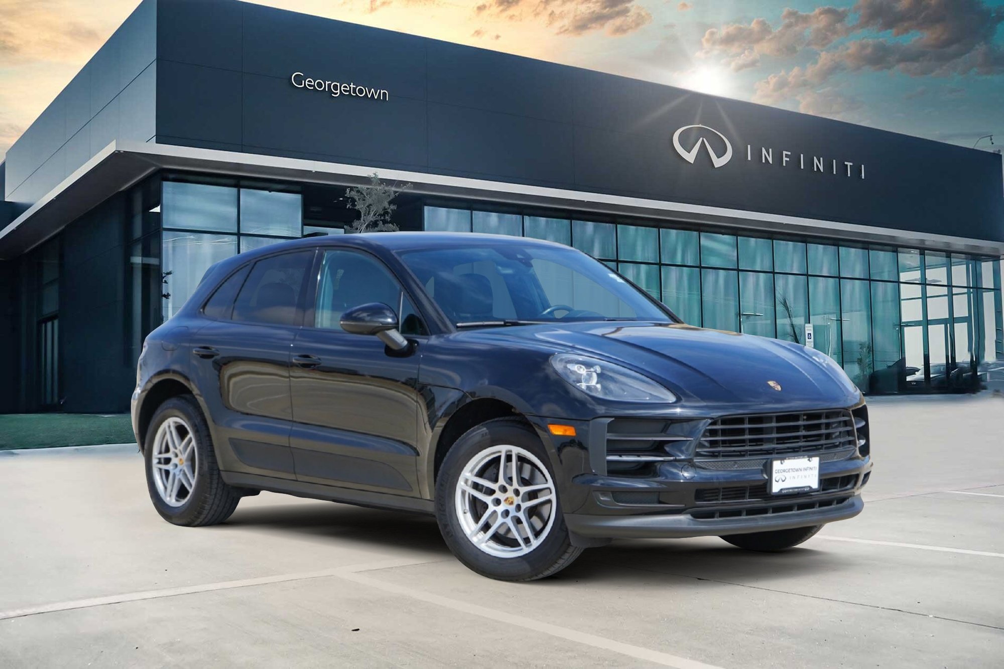 Used 2020 Porsche Macan image 1