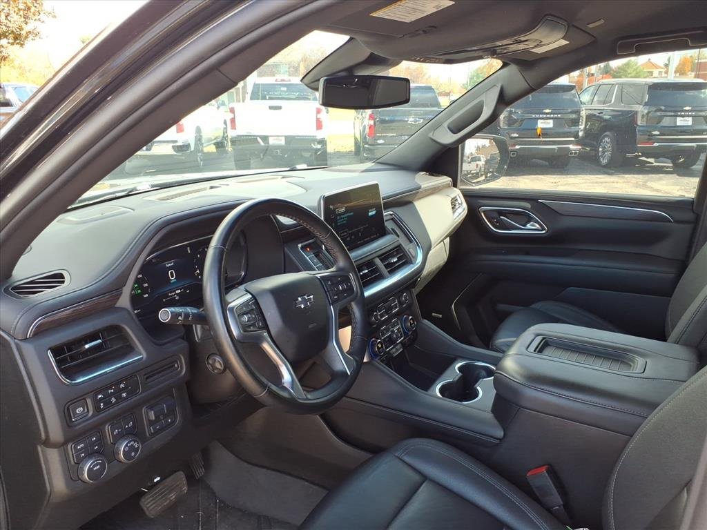 Used 2023 Chevrolet Suburban Z71 w/ Luxury Package image 13