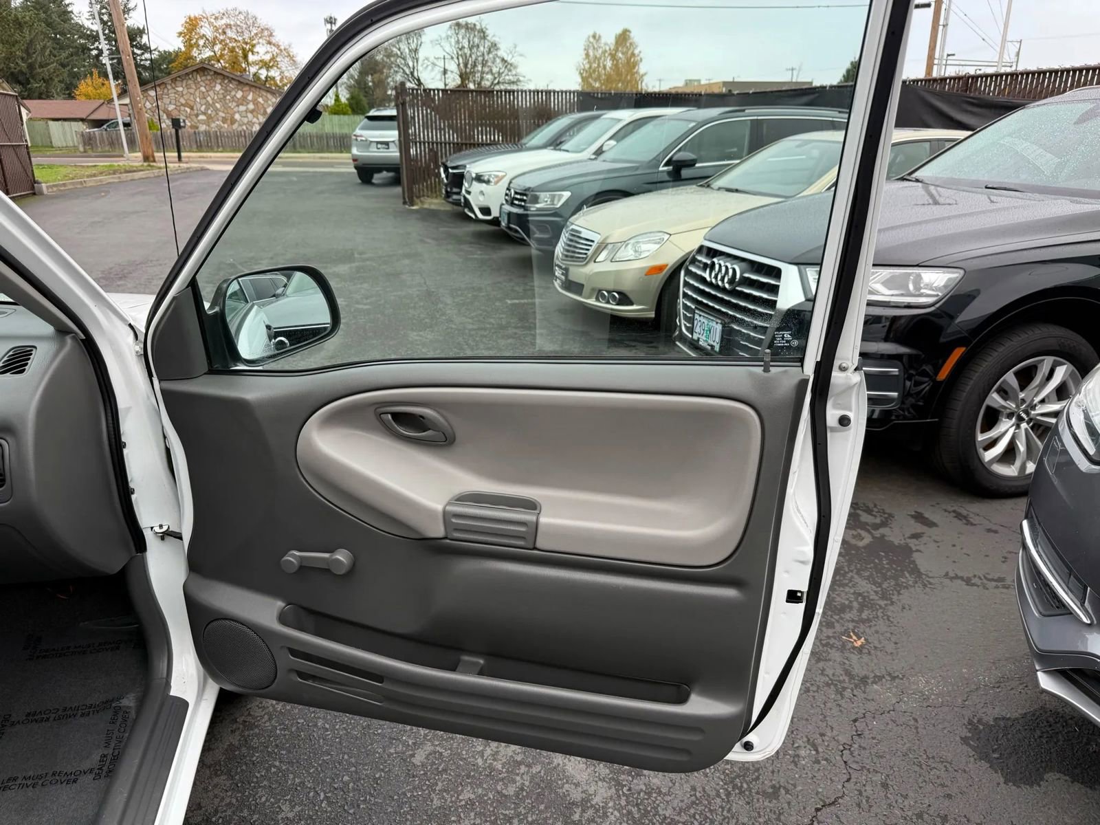 Used 2003 Chevrolet Tracker 4WD Convertible image 18