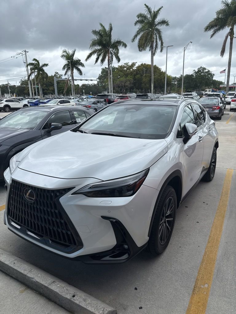 Used 2025 Lexus NX 350h AWD w/ Cold Area Package image 5