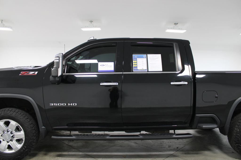 Used 2020 Chevrolet Silverado 3500 LTZ AWD/4WD image 7
