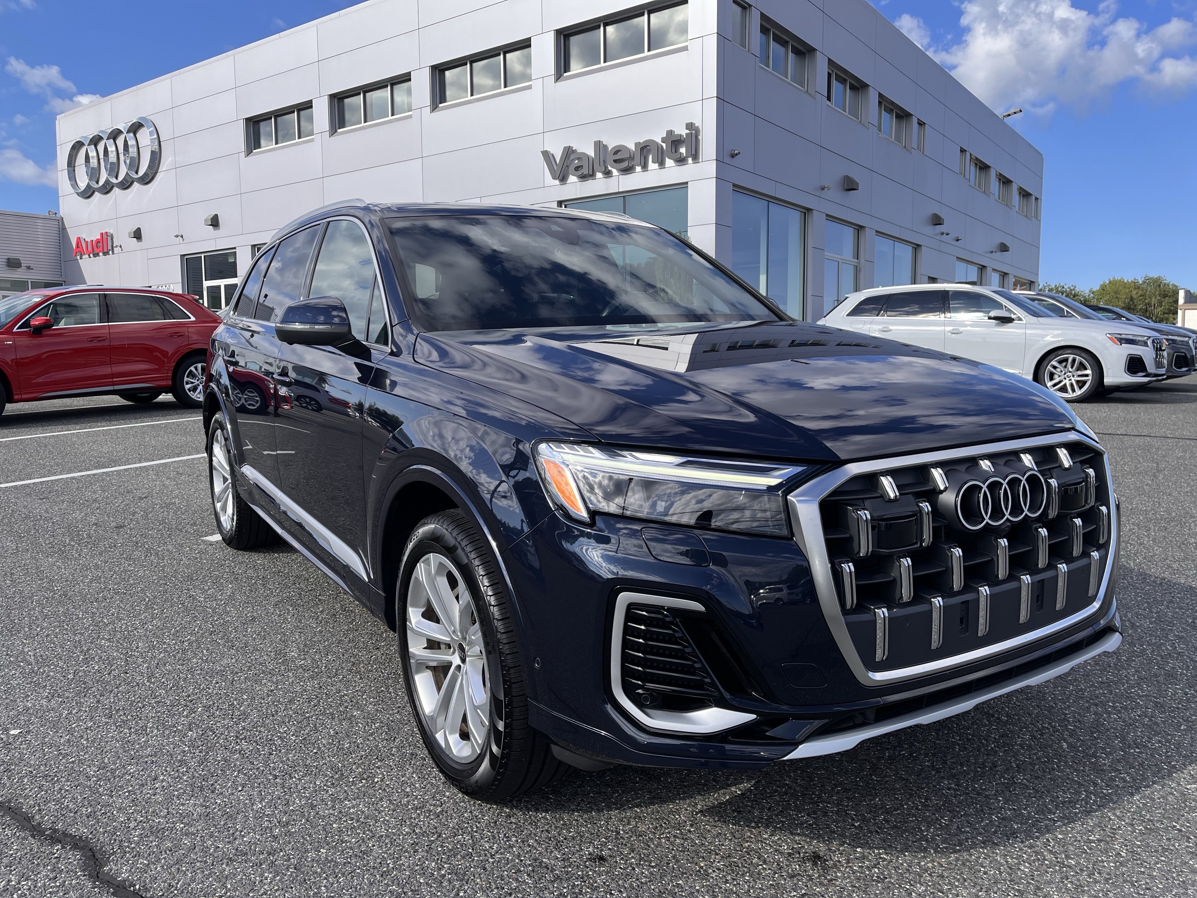 Certified 2025 Audi Q7 3.0T Premium AWD/4WD image 1