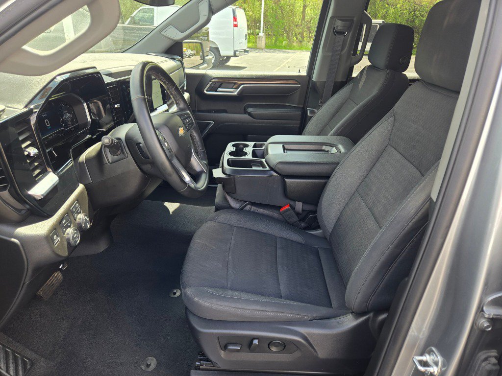 Certified 2025 Chevrolet Silverado 1500 LT w/ All Star Edition Plus AWD/4WD image 23