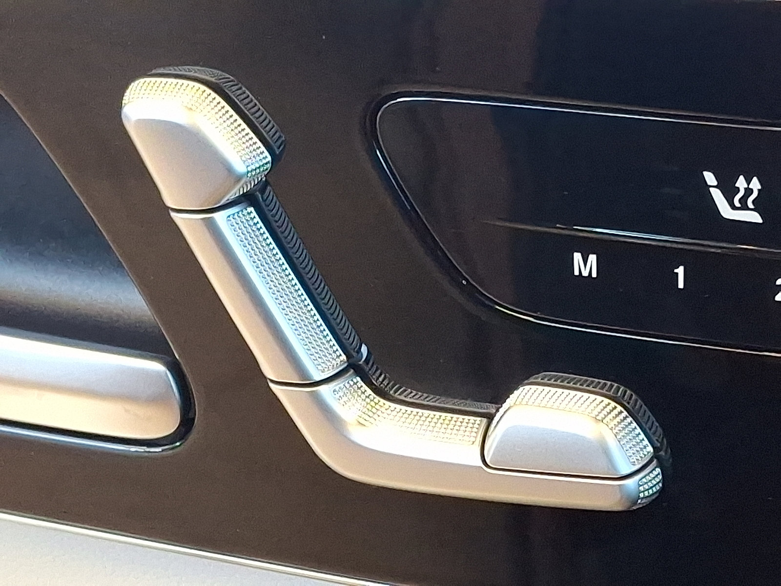 New 2026 Mercedes-Benz E 350 4MATIC Sedan image 18