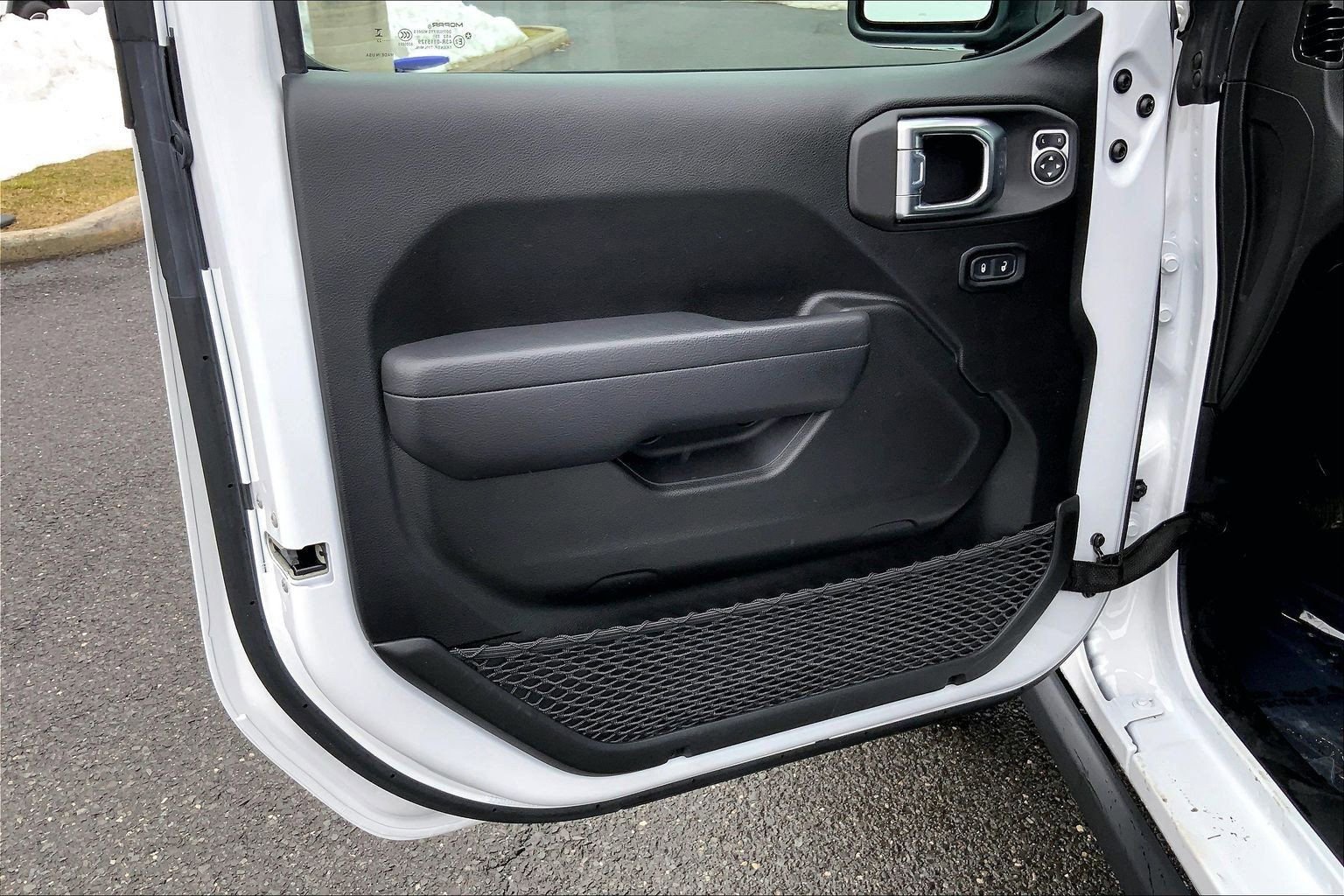 Certified 2023 Jeep Gladiator Willys image 17