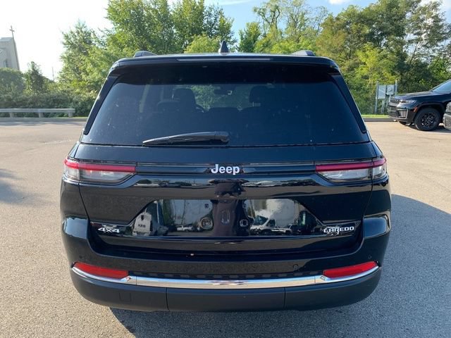 New 2027 Jeep Grand Cherokee Laredo AWD/4WD image 3