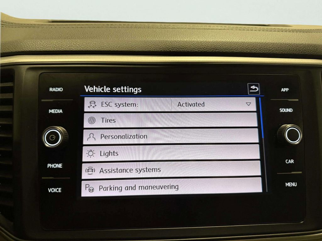 Used 2021 Volkswagen Atlas SE image 40