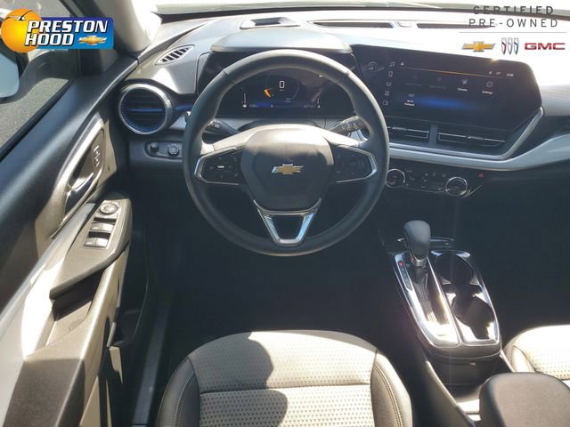 Certified 2024 Chevrolet Trax LT w/ Driver Confidence Package FWD image 15