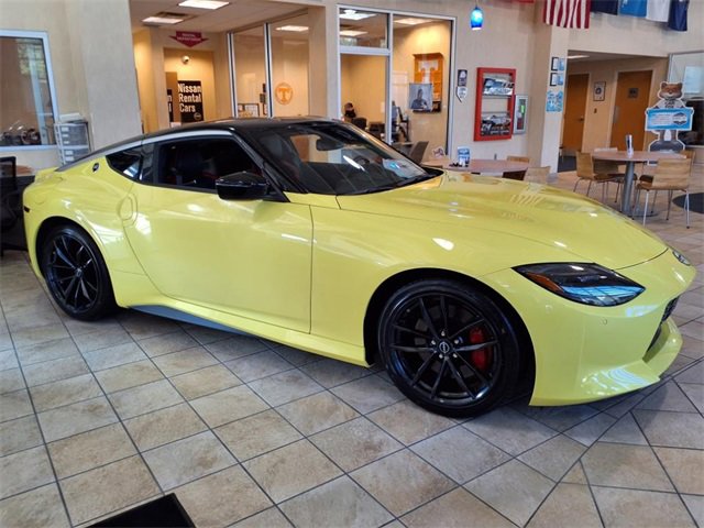 Used 2024 Nissan Z Performance w/ Floor Mat Package image 2