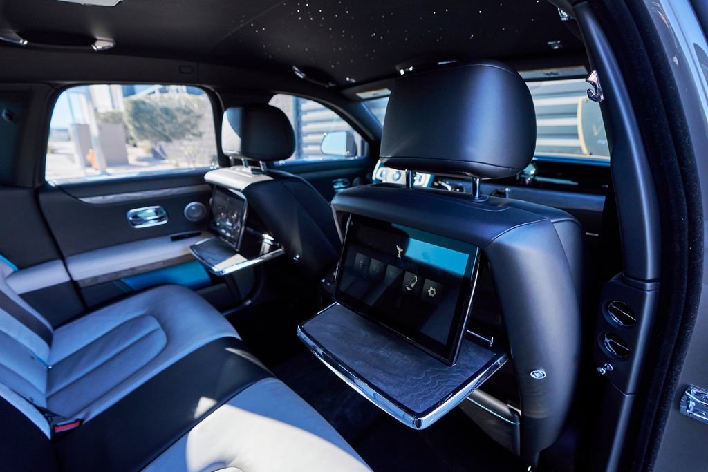 Used 2025 Rolls-Royce Ghost AWD/4WD image 43