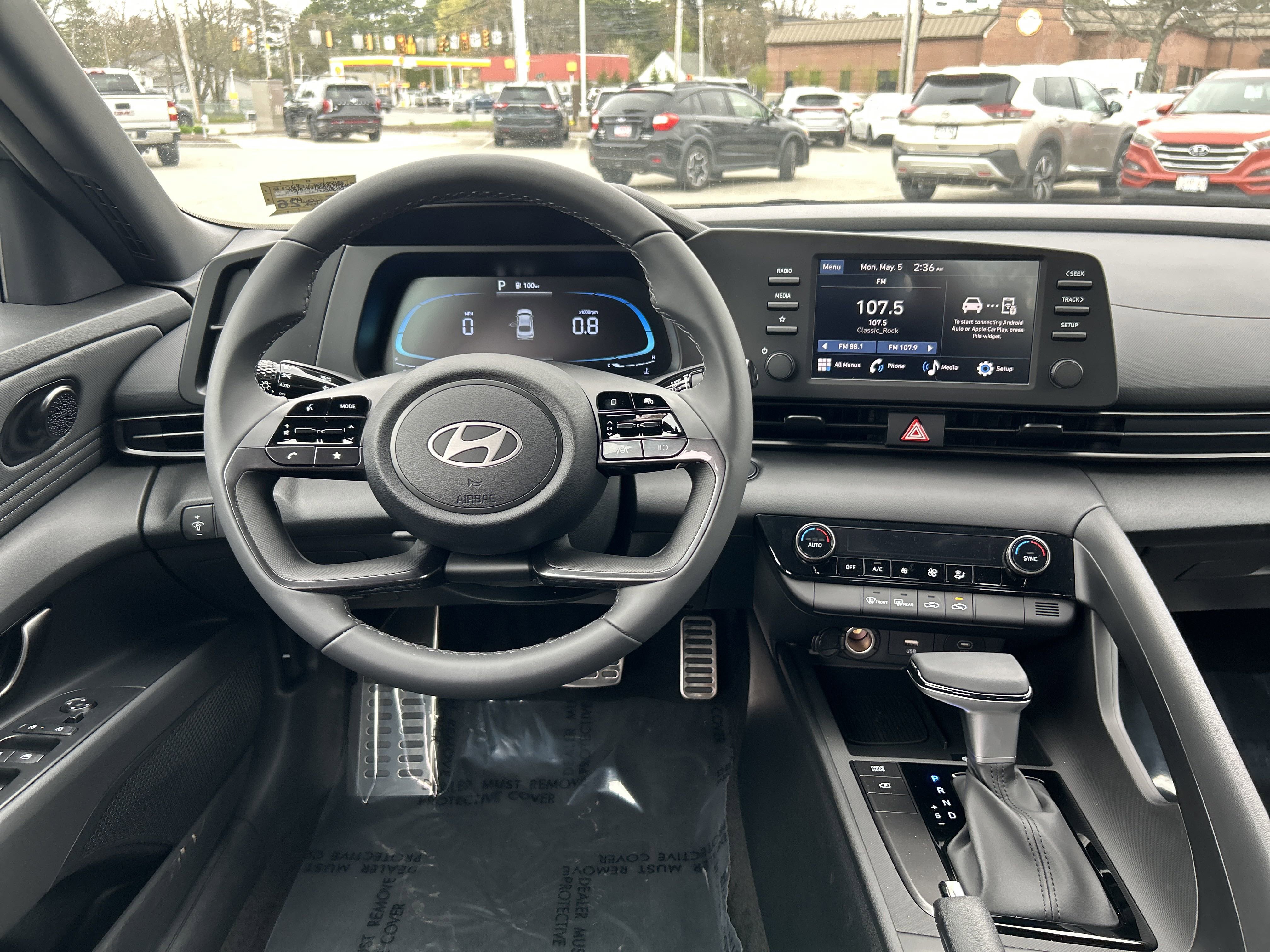 Used 2025 Hyundai Elantra Sport image 19