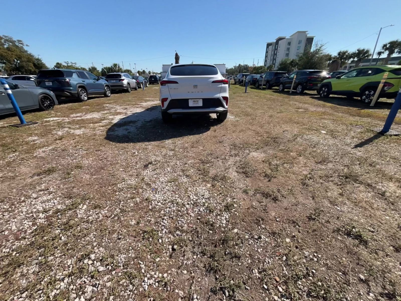 Used 2025 Buick Envista Preferred image 16