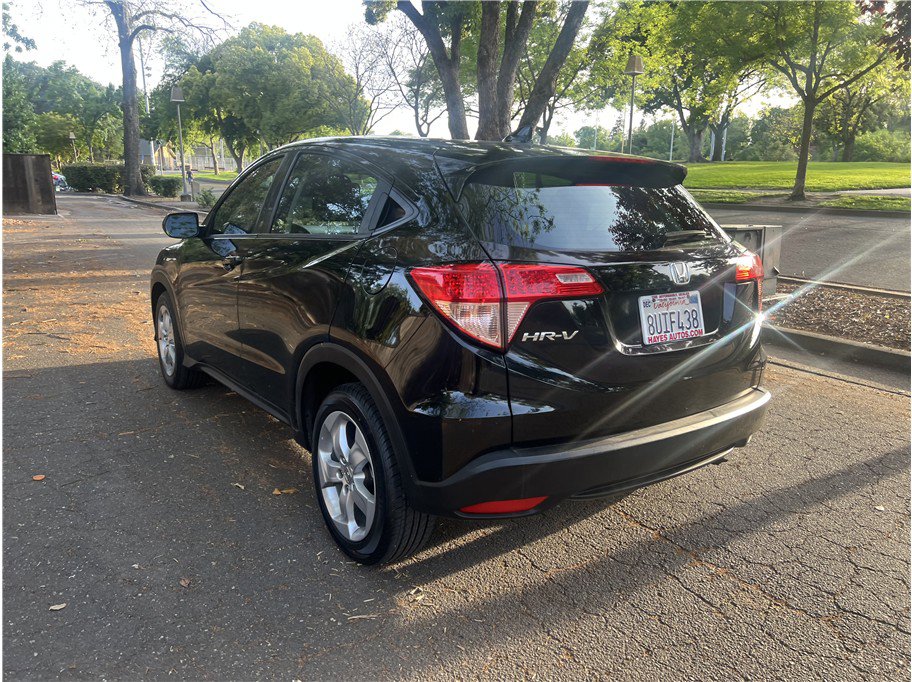 Used 2016 Honda HR-V LX image 5