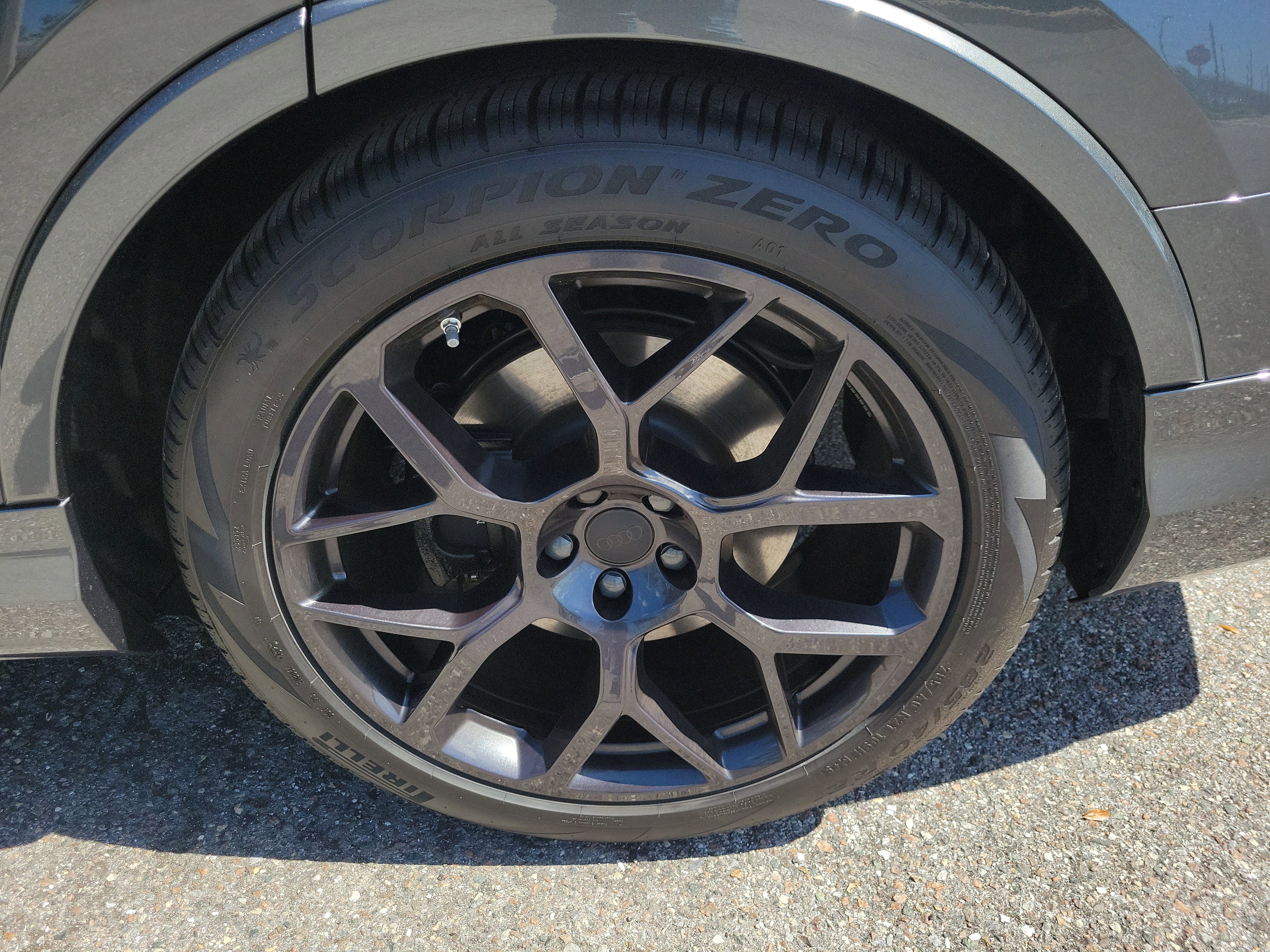 New 2026 Audi SQ7 Premium Plus image 37