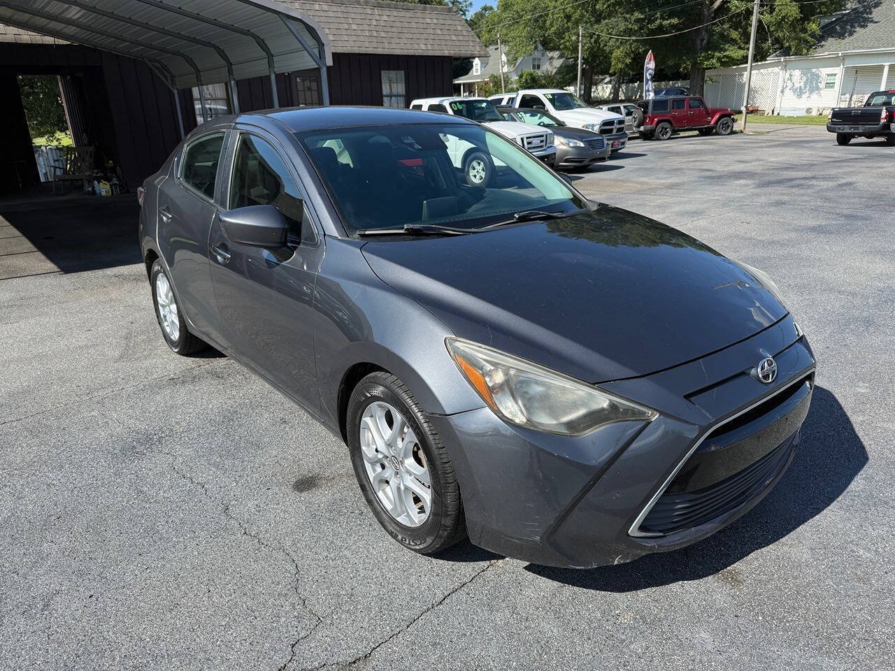 Used 2016 Scion iA FWD image 2