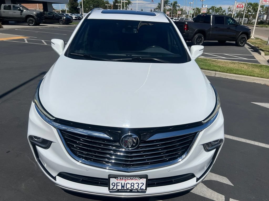 Used 2023 Buick Enclave Essence w/ Experience Buick Package FWD image 9