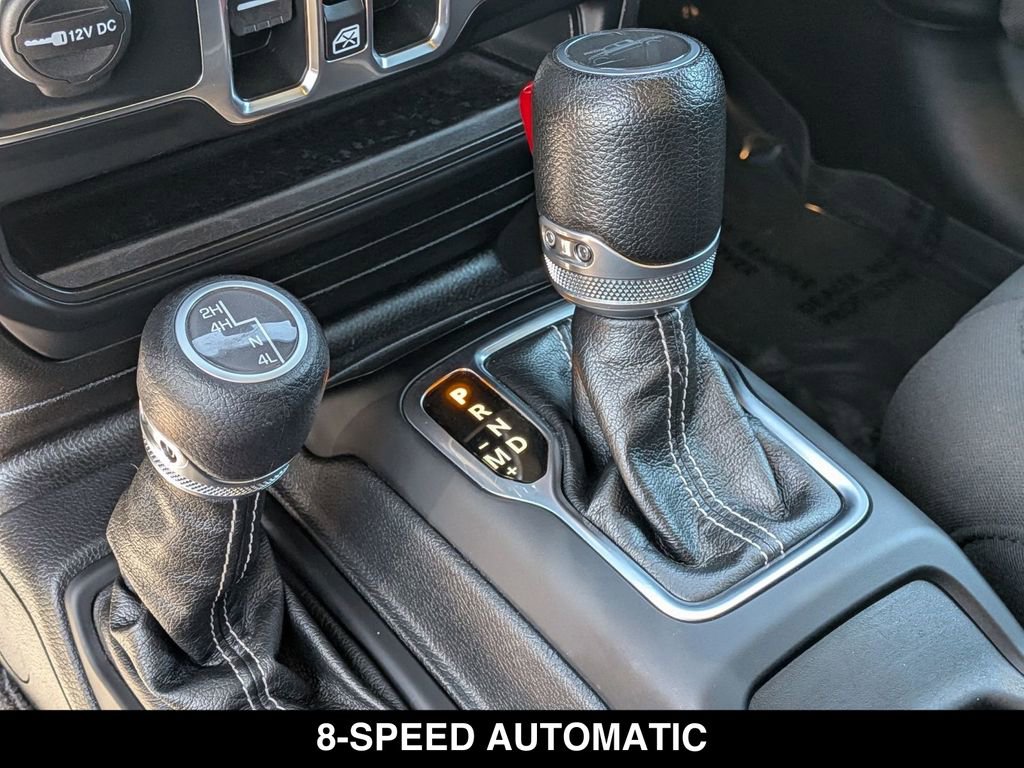 Used 2023 Jeep Gladiator Overland AWD/4WD image 8