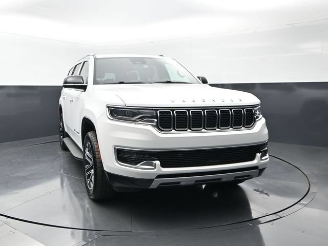 Used 2024 Jeep Wagoneer Series II w/ Flexible Seating Group RWD image 5